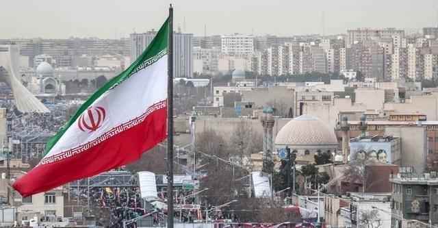 伊朗开始放弃幻想了！据Telegram频道的消息称，伊朗正在为下一次战斗做准备，