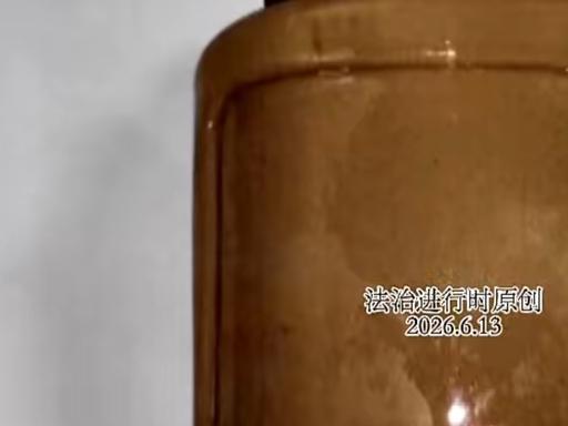 北京，男子在家中吃了麻酱拌面，上吐下泻，他及时就医，治疗全程病情持续恶化，最终离