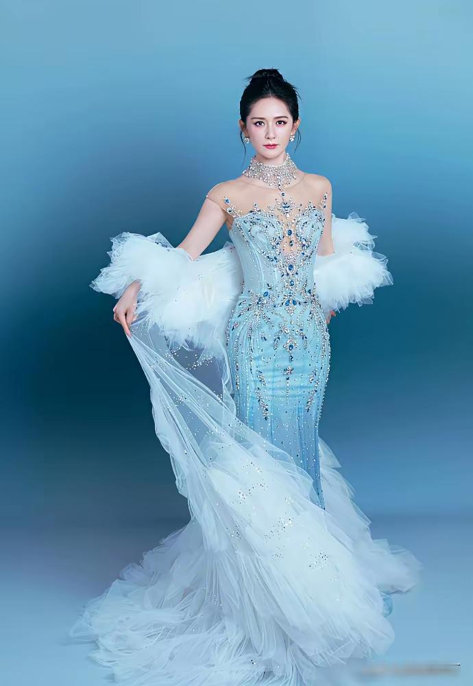 你真以为谢娜是在圆梦？我告诉你，这不是一场演唱会，这是一次蓄谋已久的资产清算。