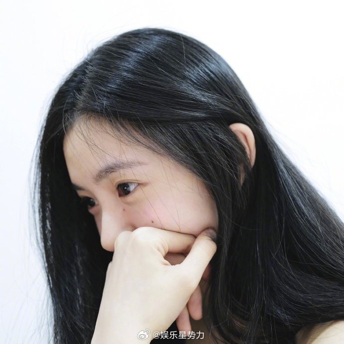 刘浩存把谐音梗玩儿明白了刘浩存又在奖励梦女“存”式小浪漫更新！的谐音梗太会了，