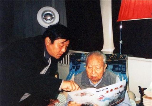 80岁华老寿宴上的一句话，让全家人愣住了！2001年2月16日，北京西皇城根