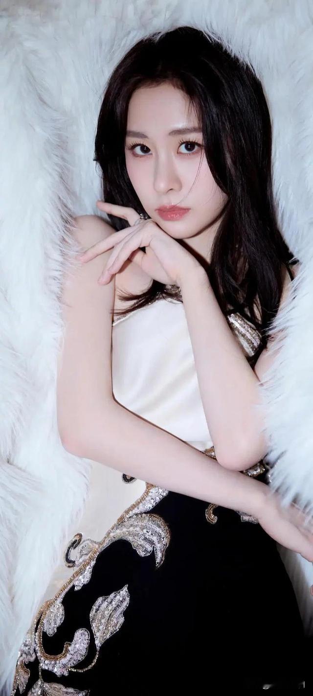 张碧晨时尚女装