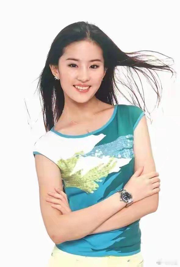 啊后内娱那么多美女，为什么只有她能封神？最近火爆全网的“法拉利大叔”，在接受采访