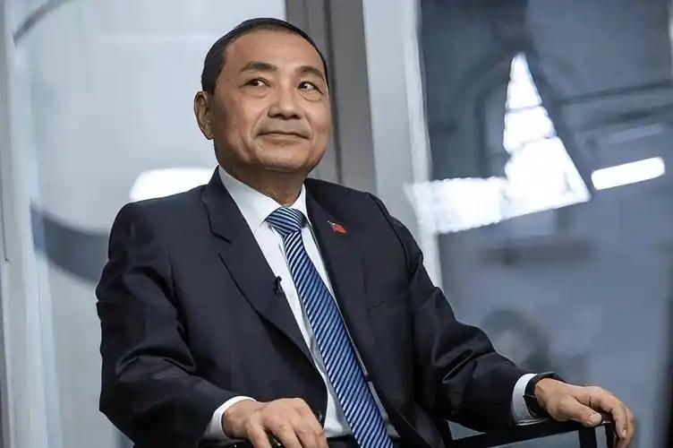 侯友宜这回真栽了！ 新北市长选战已经进入白热化阶段，国民党这边突然打出了一套