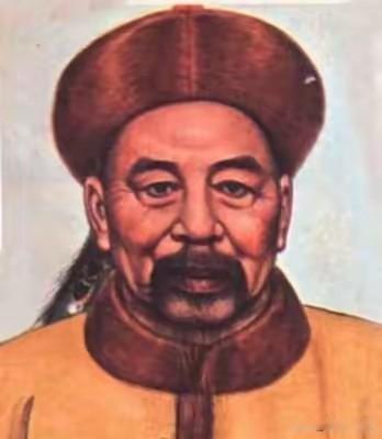 1877年，新疆喀什城下，左宗棠面对上万俘虏，毫不犹豫地下令：