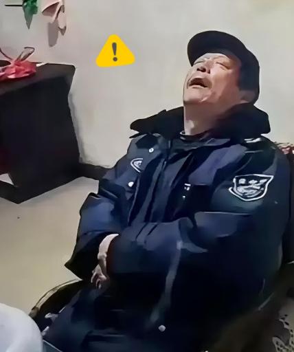 “毫无人性！连正常生理需求都不放过！”2022年，广东清远，60岁大爷做保安三年