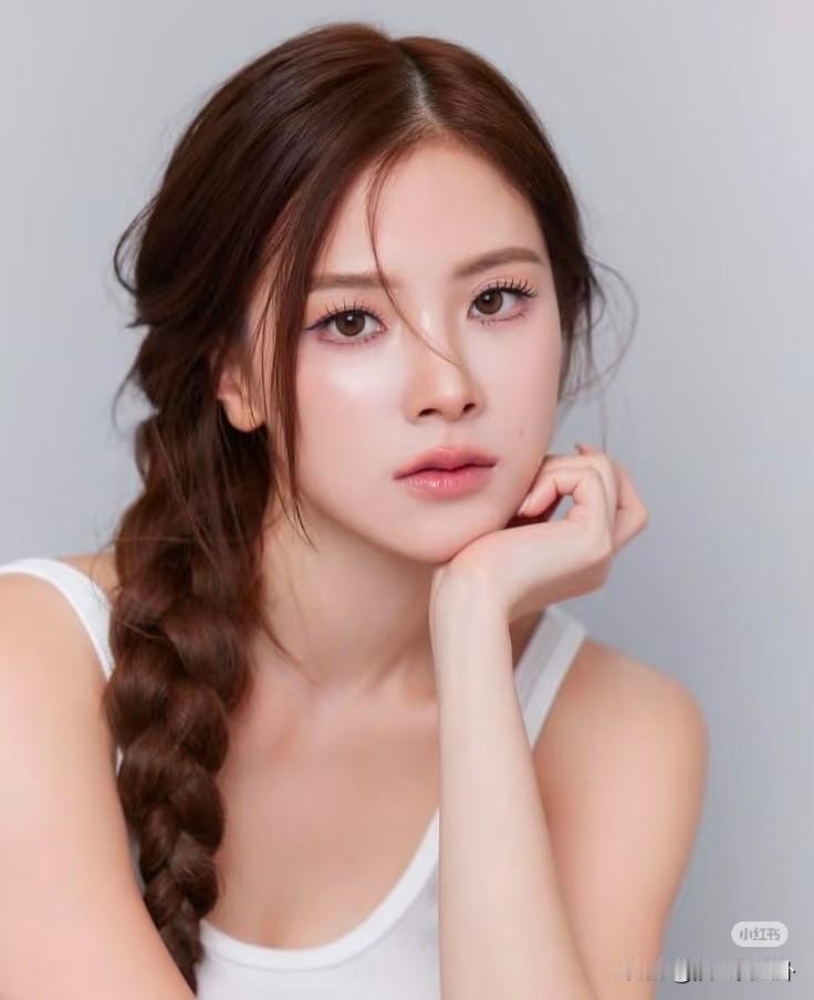 万万没想到恋爱天花板《初恋那件小事》女主小水竟然一点也不恋爱脑。她参加好朋友