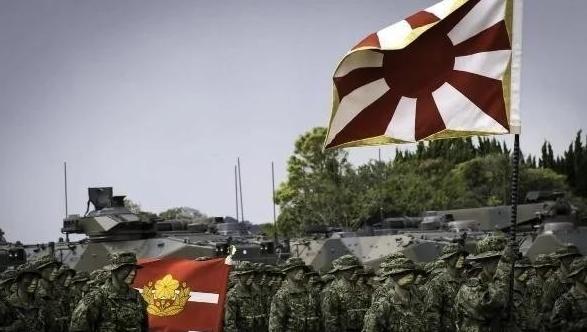 一位久居日本的华人一句话戳破了现实：现在讨论中日再战能不能撑14年，纯属找错