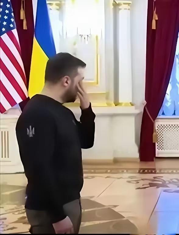 泽连斯基现在气坏了！明明俄乌战场打得正激烈，乌克兰付出的代价最大，可眼下却没人关