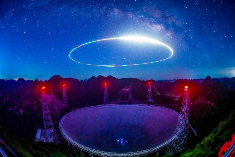 十几道安全管控、几十亿投入、百万科学家心血撑起来的“宇宙之眼”，居然被一张随手下