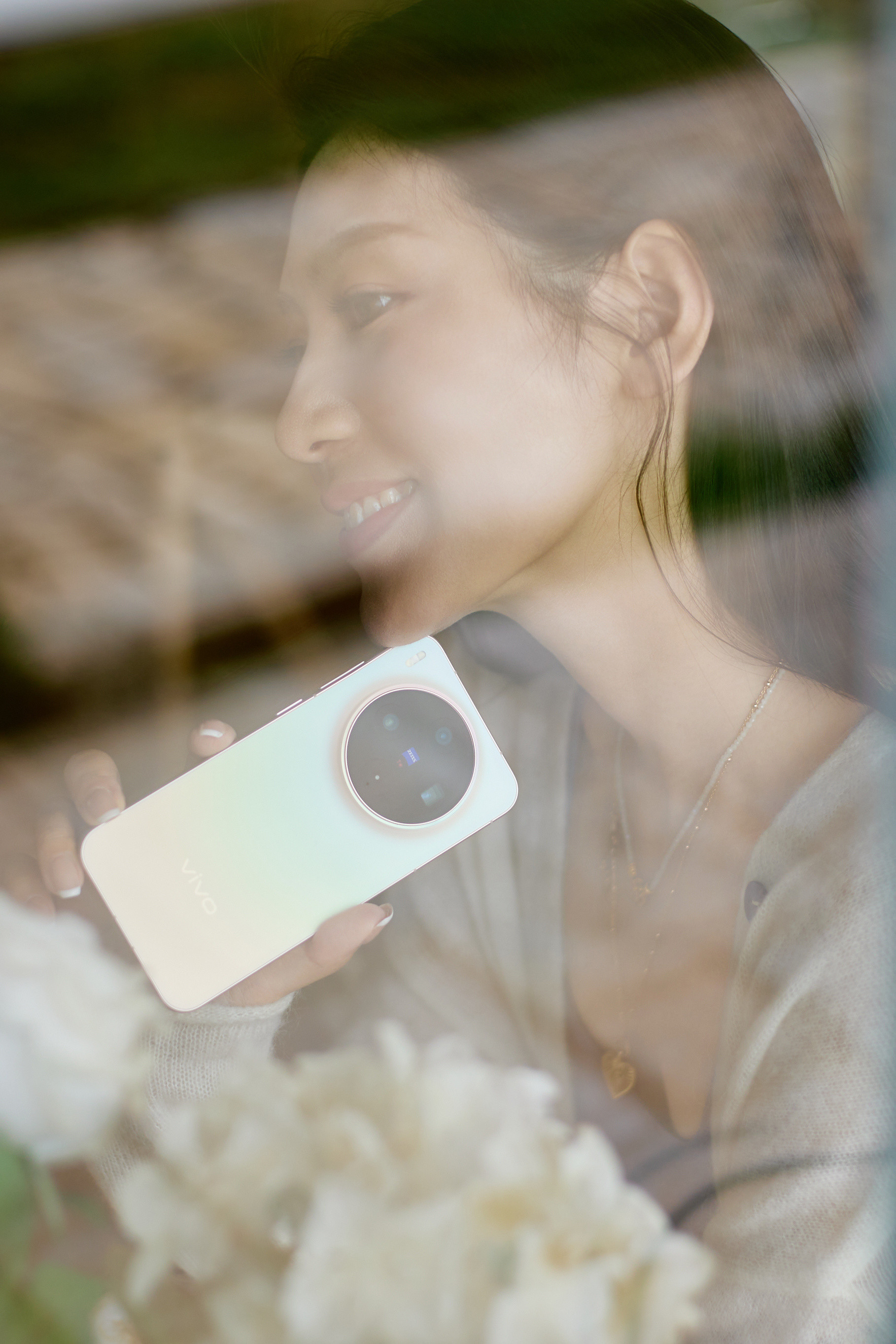 vivo今年的旗舰直屏全新vivoX300系列发布会定档10月13日啦！咱
