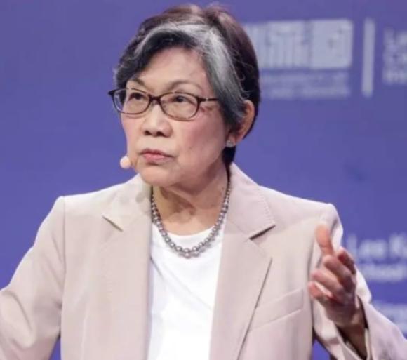 新加坡大使一语惊人：不管中国愿不愿意，全世界都已经这么看中国了！7月6日这天