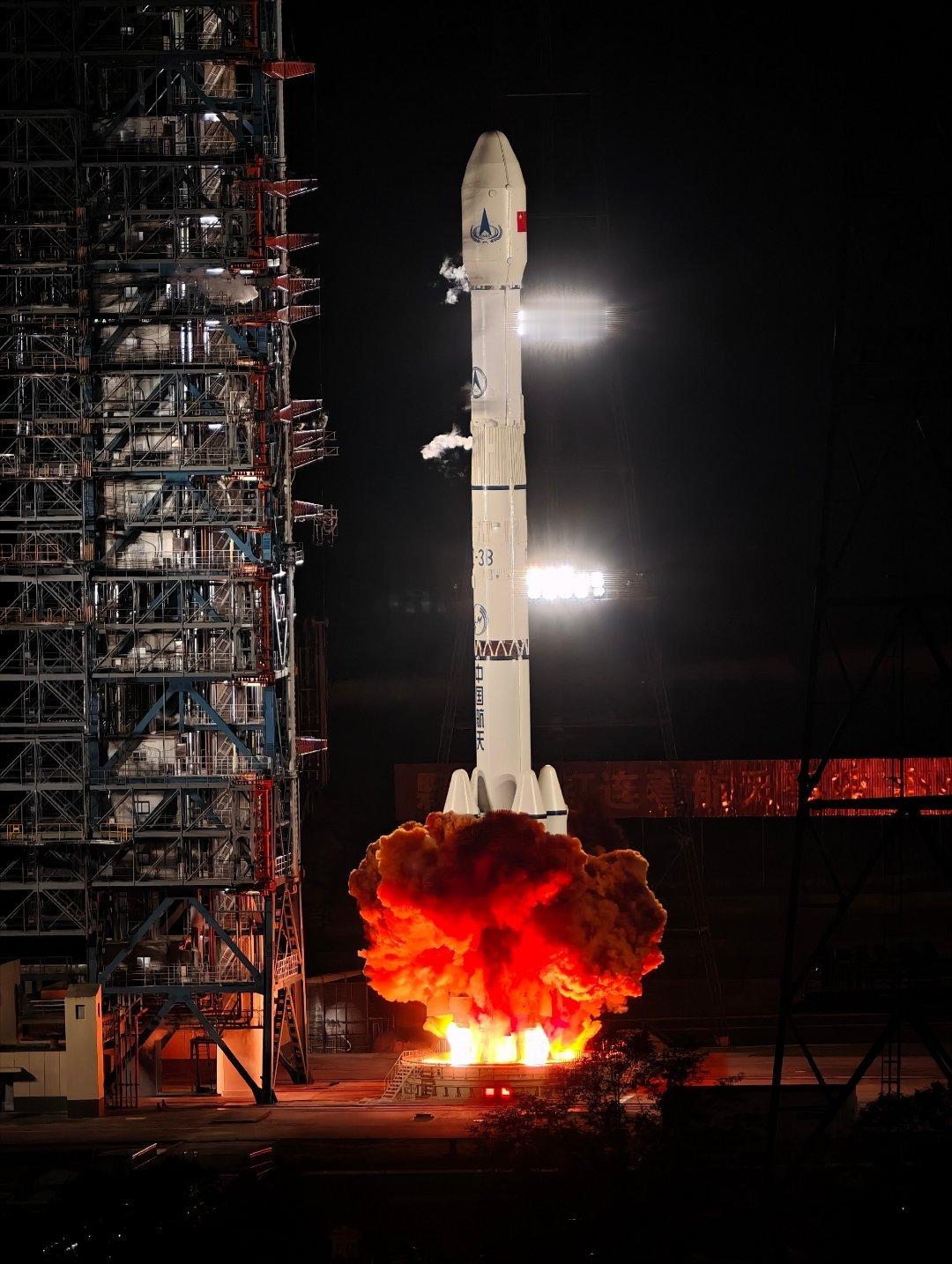 老将出马🤛🤛🤛天问二号发射圆满成功5月29日，我国在西昌用长