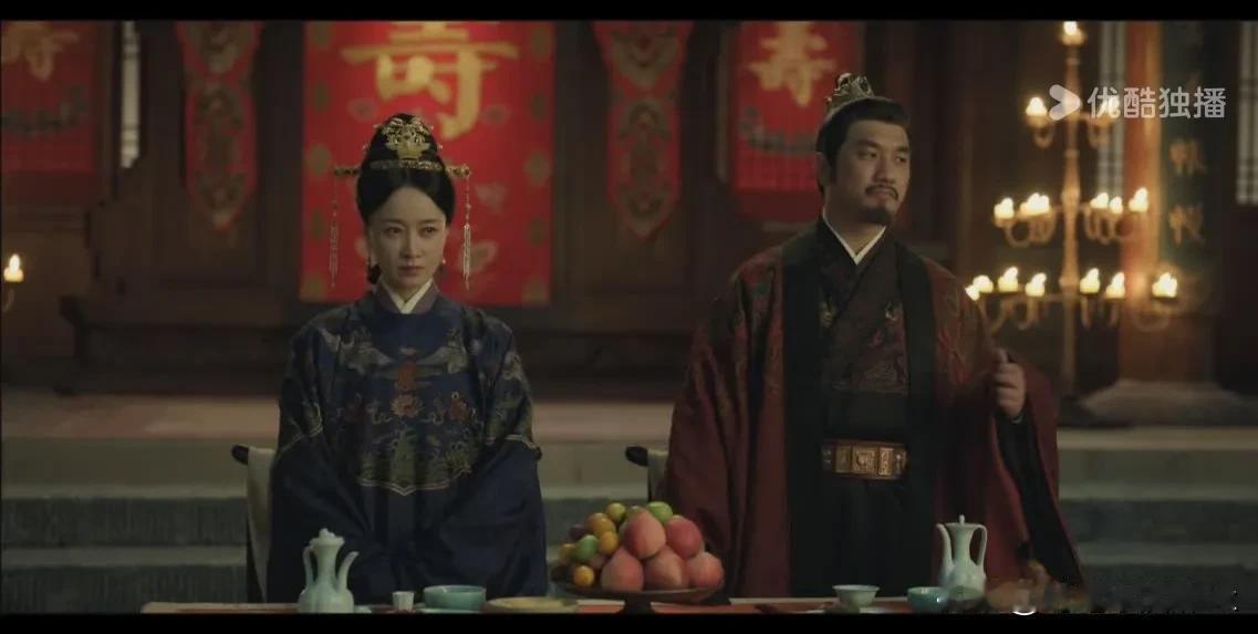 《藏海传》发现一个小细节，平津侯暗示了两次让藏海撤[捂脸哭]双方打起来之前，平