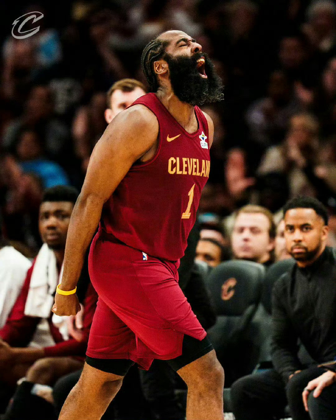 登指导🫡据TheAthletic报道，哈登在2月通过交易加盟骑士后，只向球队