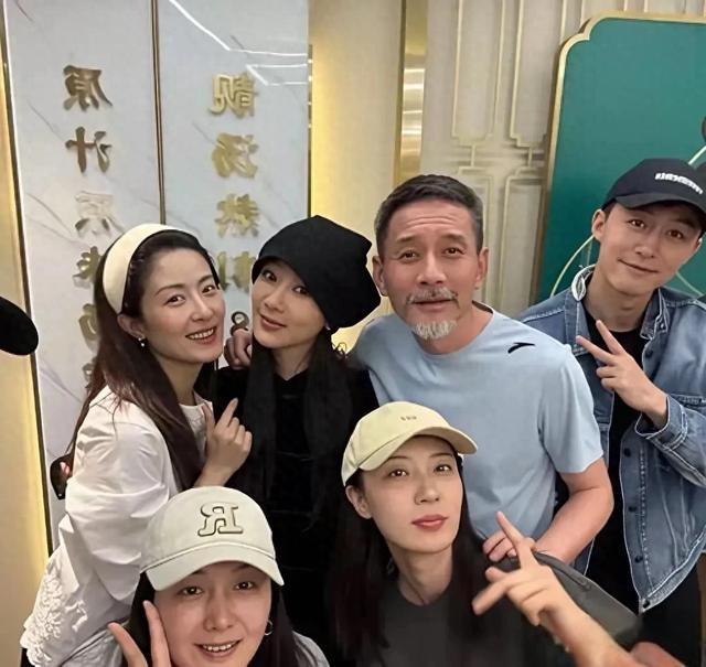 田小洁近况曝光！和江珊分居两国，56岁断崖衰老，仍没有亲生儿女说起田小洁，