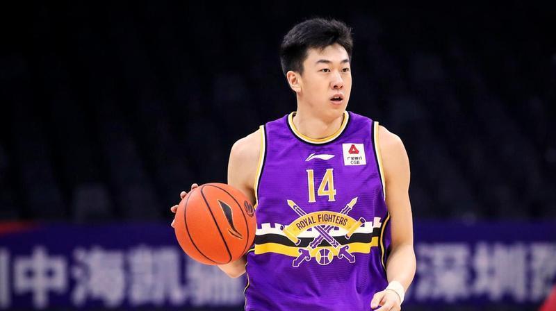 广东男篮慧眼识人！今天下午，北京男篮与辽宁男篮之间开展比赛，双方战至第二节时，