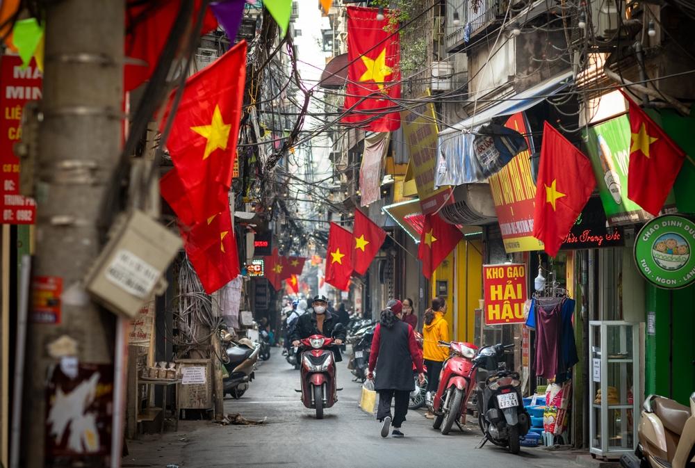 越南最近扔出了一张“大饼”：南北高铁1541公里，对标京沪大动脉；龙城机场远期吞