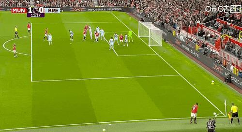 曼联2：1战胜布伦特福德，一战锁定欧冠席位，不知不觉中，曼联居然稳健地慢慢崛起了