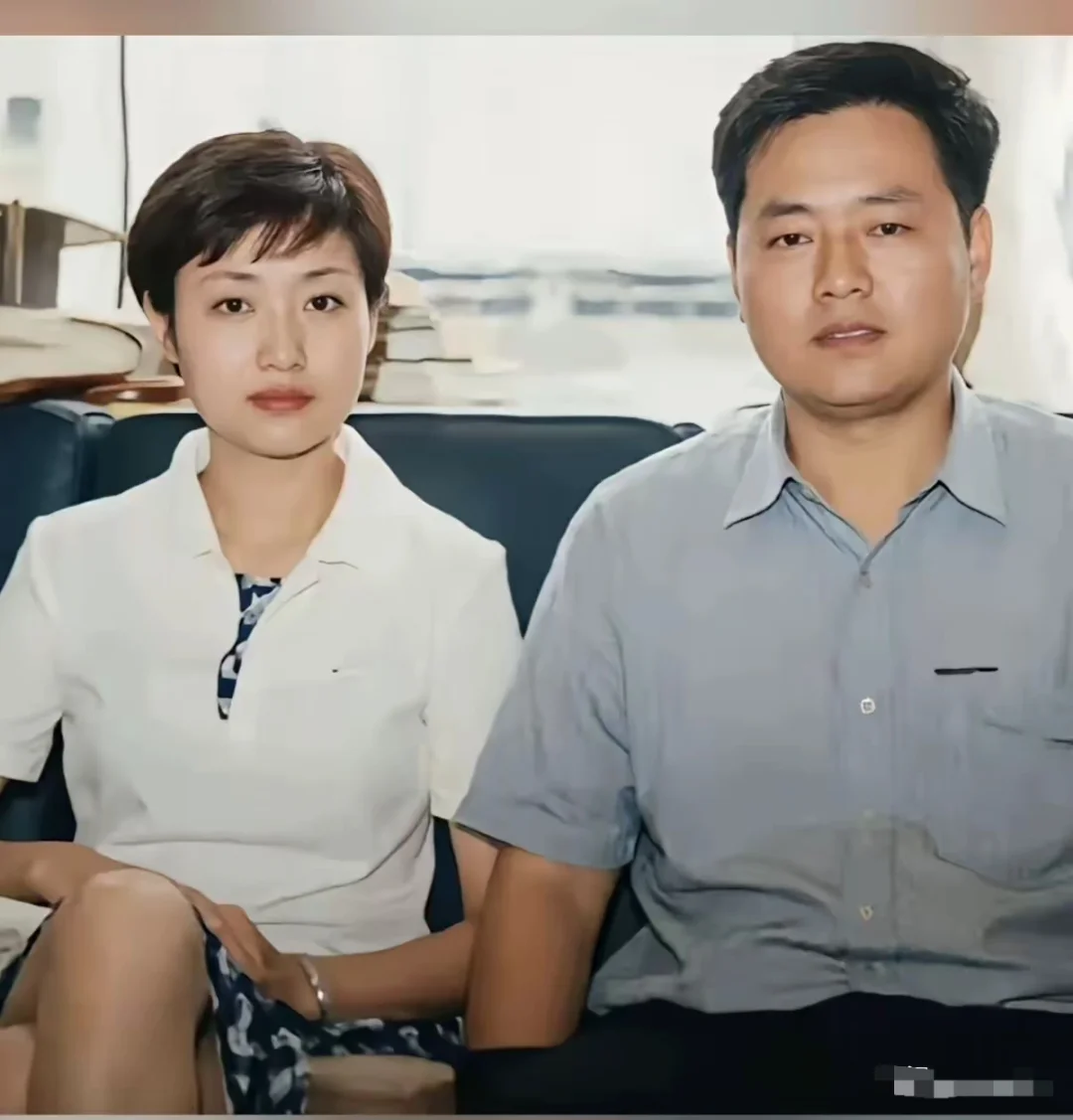 周涛和第一任丈夫姚科。