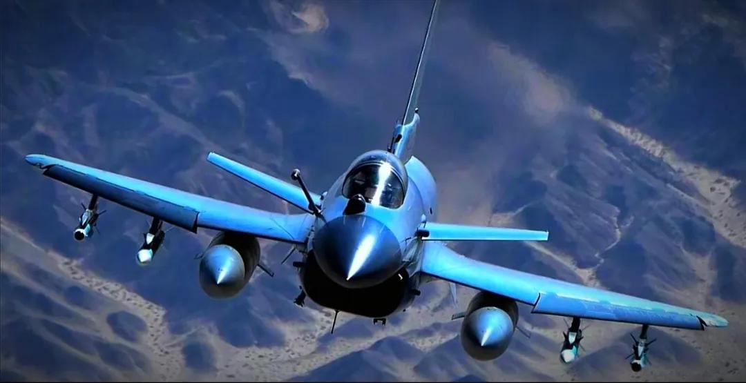 不要小看歼-10C战斗机，虽然不是隐身战斗机，但实力远超外界想象。歼-10C