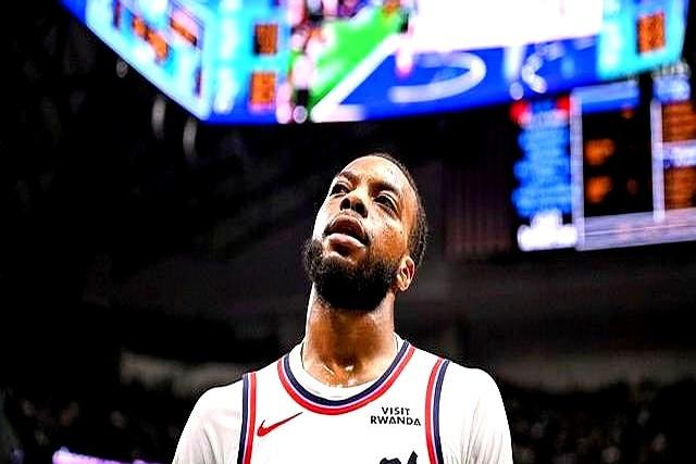 骑士宁可要36岁的哈登，也不要26岁的加兰。快船大胜雄鹿后，加兰对着记者说，