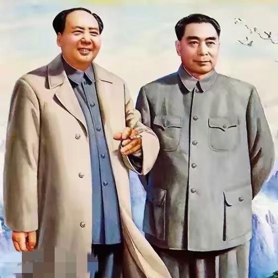 富起来和站起来哪个重要?这问题真没啥好纠结的——连站都站不稳，哪来的底气谈富？
