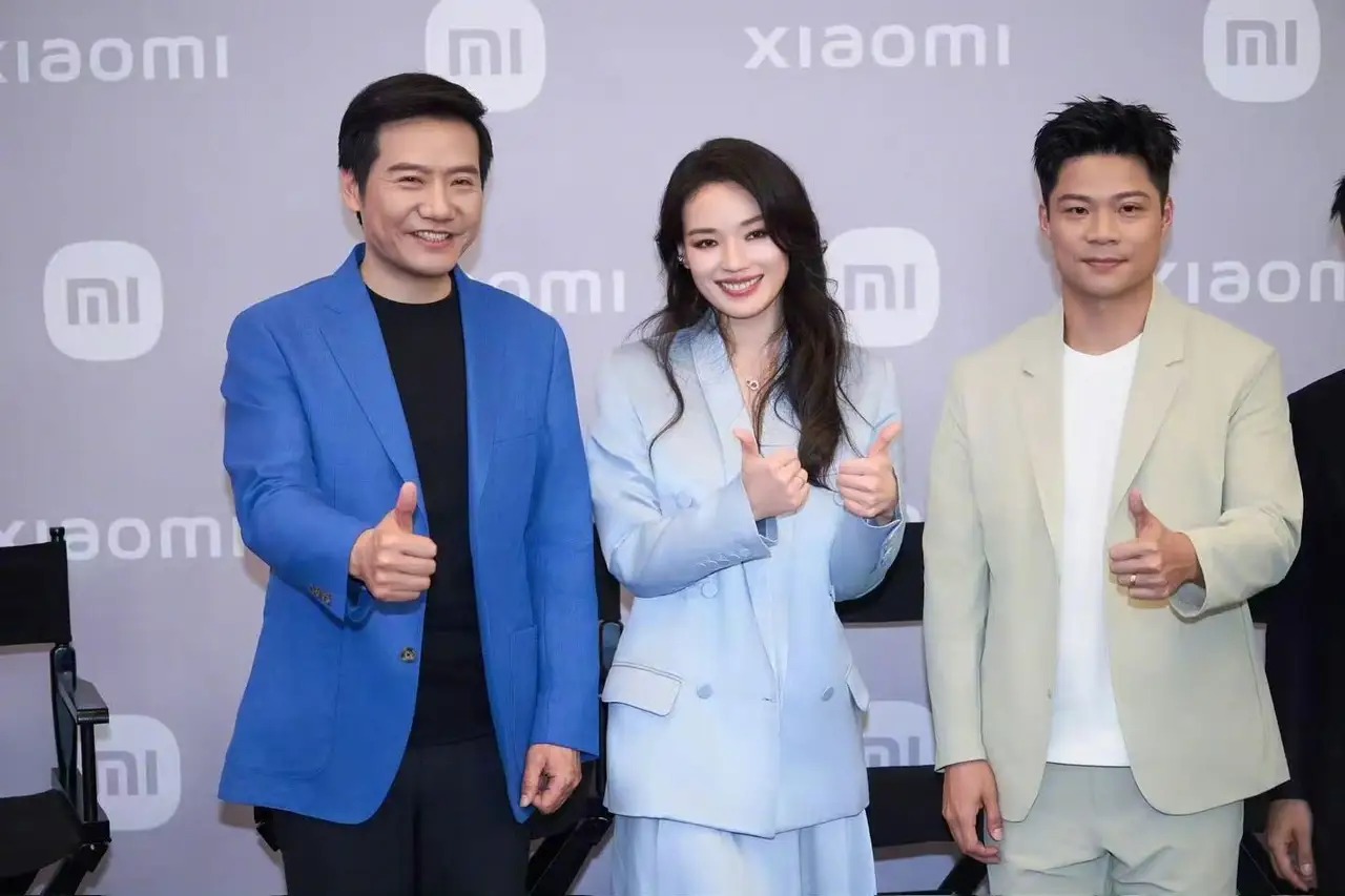 全新SU7的销量极限在哪里！雷军最大的好处就是听劝，这次新SU7上市，请了舒淇和