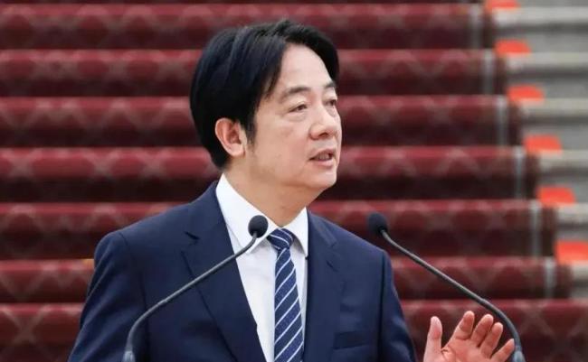 蓝白两党牵头提出的军购条例，怎么转头就成了给美国送上7800亿的通行证？表决