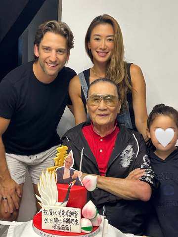 谢贤生日, 女儿谢婷婷晒照怀念: 告别你是我一生中最难过的事情