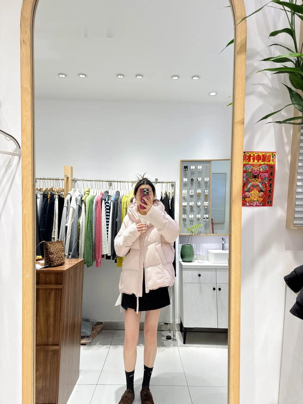 一年四季我都在卖衣服和卖衣服的路上。