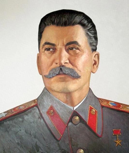 “苏联大清洗”的来龙去脉，斯大林处决百万人，他做错了吗？上世纪30年代，苏联迎来