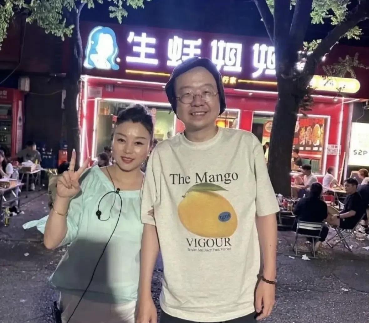 电视上看着一般般，真人巨帅。