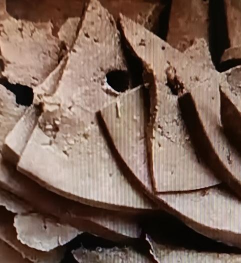 猪肝这食材争议不小，有人嫌腥，有人爱其醇厚。其实它是营养界“隐形冠军”，对中老年