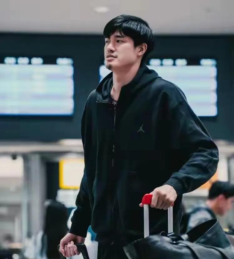 日本队来势汹汹！说实话：“日本队这次实力挺强的！”中国新年的第二天，日本男篮