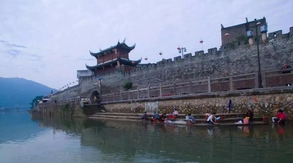 长汀要撤县设区啦，这事儿在龙岩可是个大新闻！龙岩下辖7个县，市区人口一直没达撤县