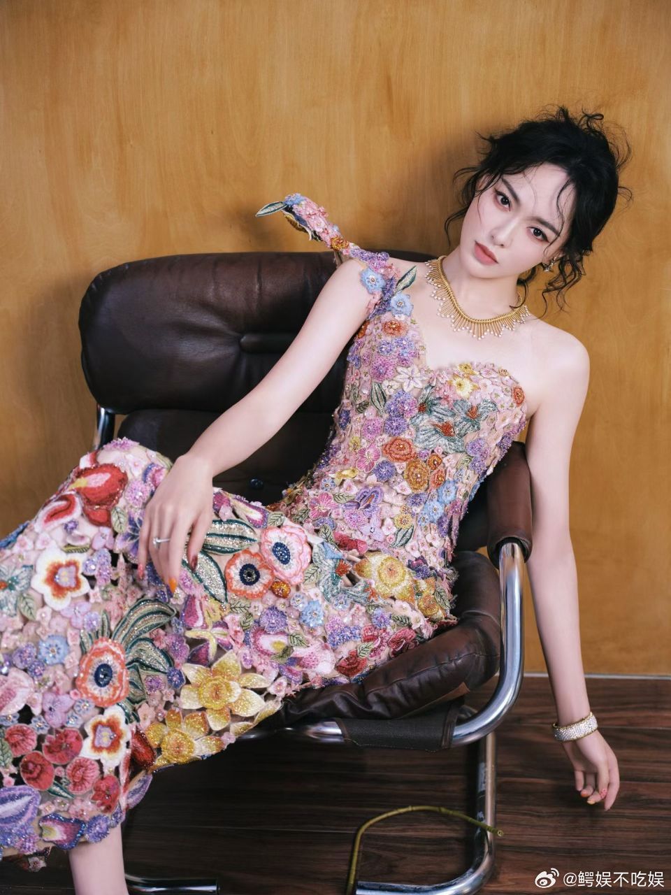 杨幂又演了唐嫣拍过的角色啊，两个人就这样缠缠绵绵