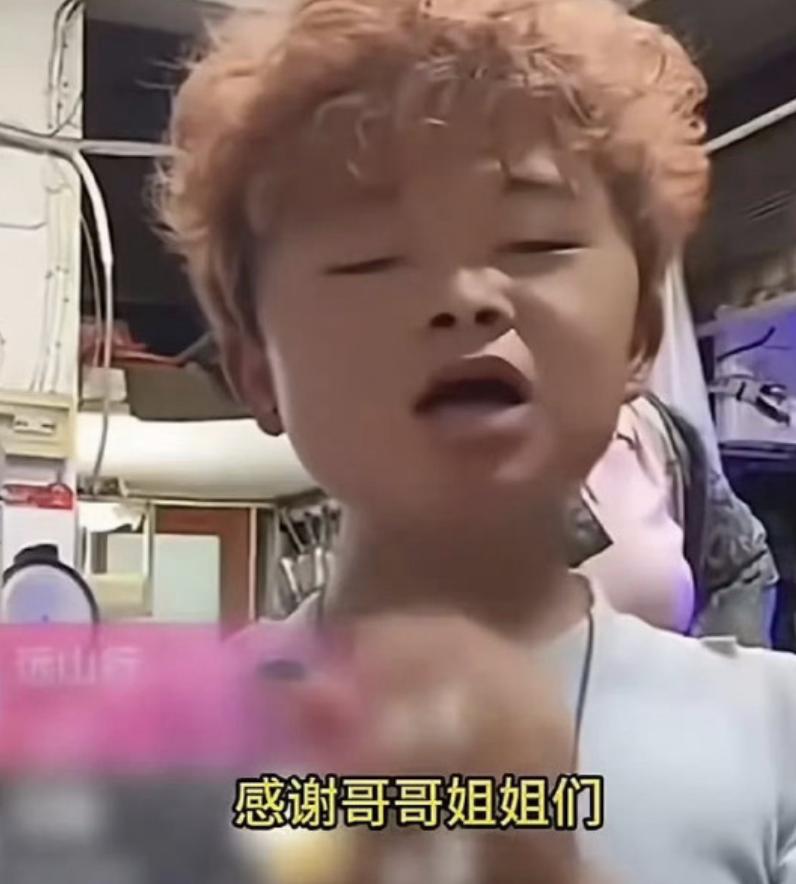 小马云成年了？而且更劲爆的消息是，他都有女朋友了！更更劲爆的消息是，他的