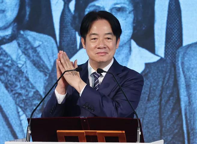 民进党今（30）日举行中常会，身兼党主席的赖清德提到，要向罢团致歉，并称8月23