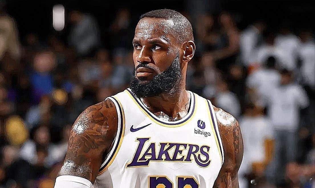 詹姆斯才打了四场比赛就开始轮休了，连续最佳阵容纪录可能要终结了！明日，湖人将对阵