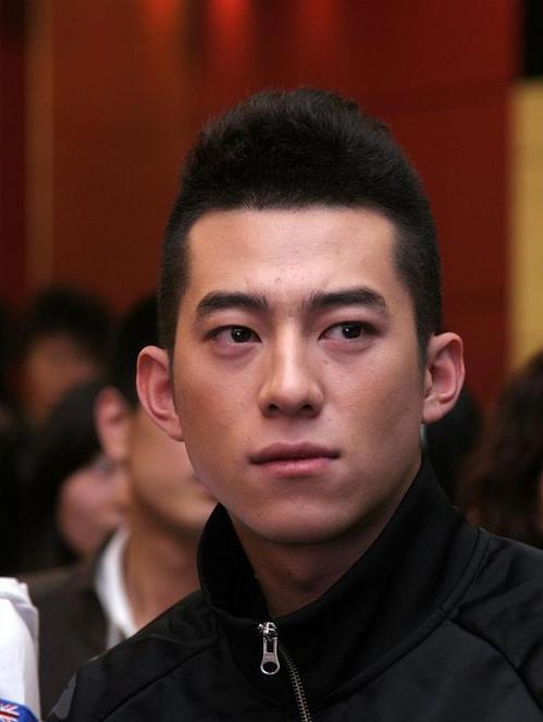 中德混血熬18年！凭知青角色爆火：好演员的沉淀，藏在生活里谁能想到，《依依向