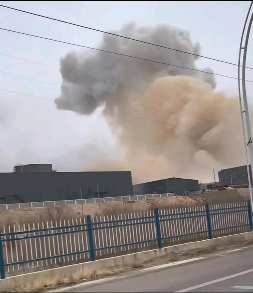 内蒙古一化工企业厂房爆炸3月19日，内蒙古自治区阿拉善盟腾格里工业园区一化工企