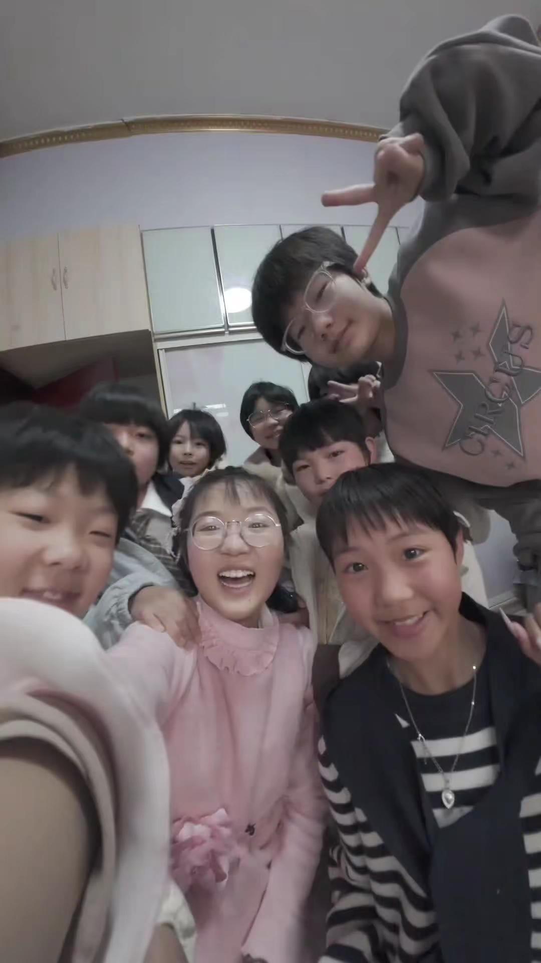 放下手机，用一段视频，留住你们最真实的样子。