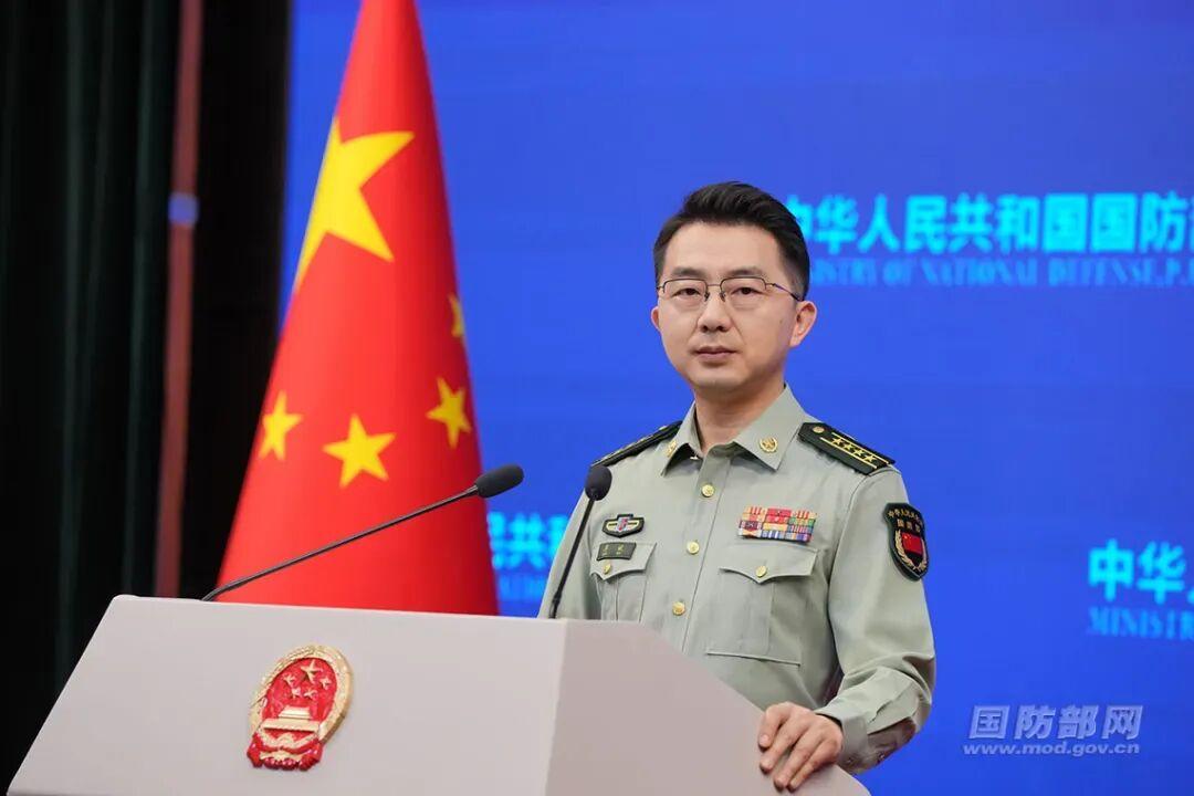 南海主权红线绝不容碰！菲方非法扩建南沙岛礁，中方硬气亮剑南海风云再起，菲律