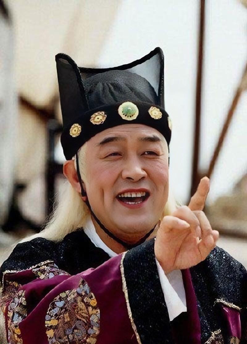 宦官干政的结束，基本上也就是王朝的灭亡，往往是太监们没了，皇帝也没了，皇朝也完蛋