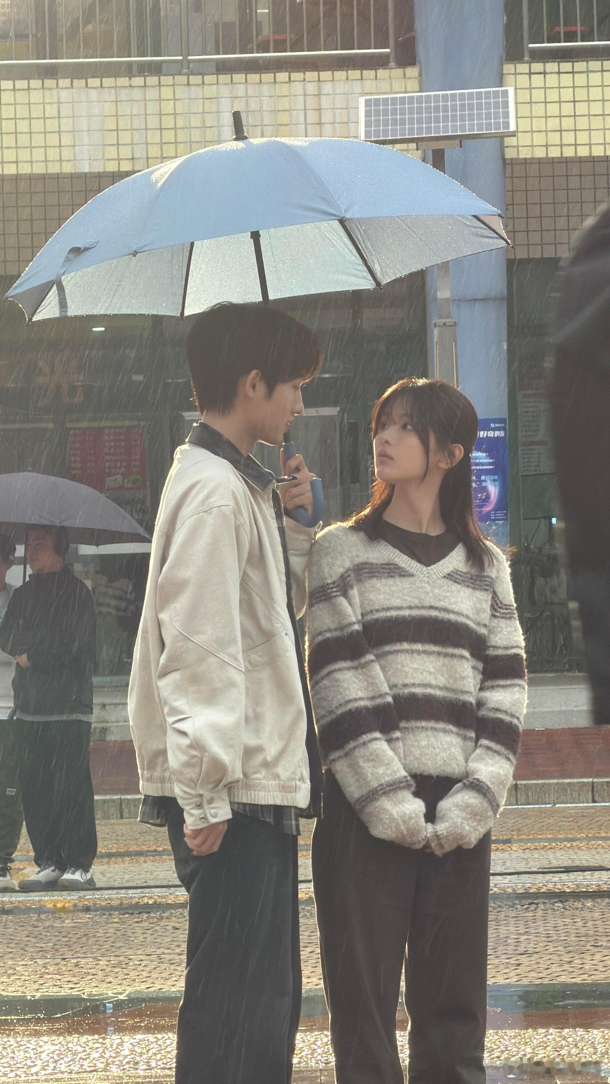 董思成杨超越氛围感拉满