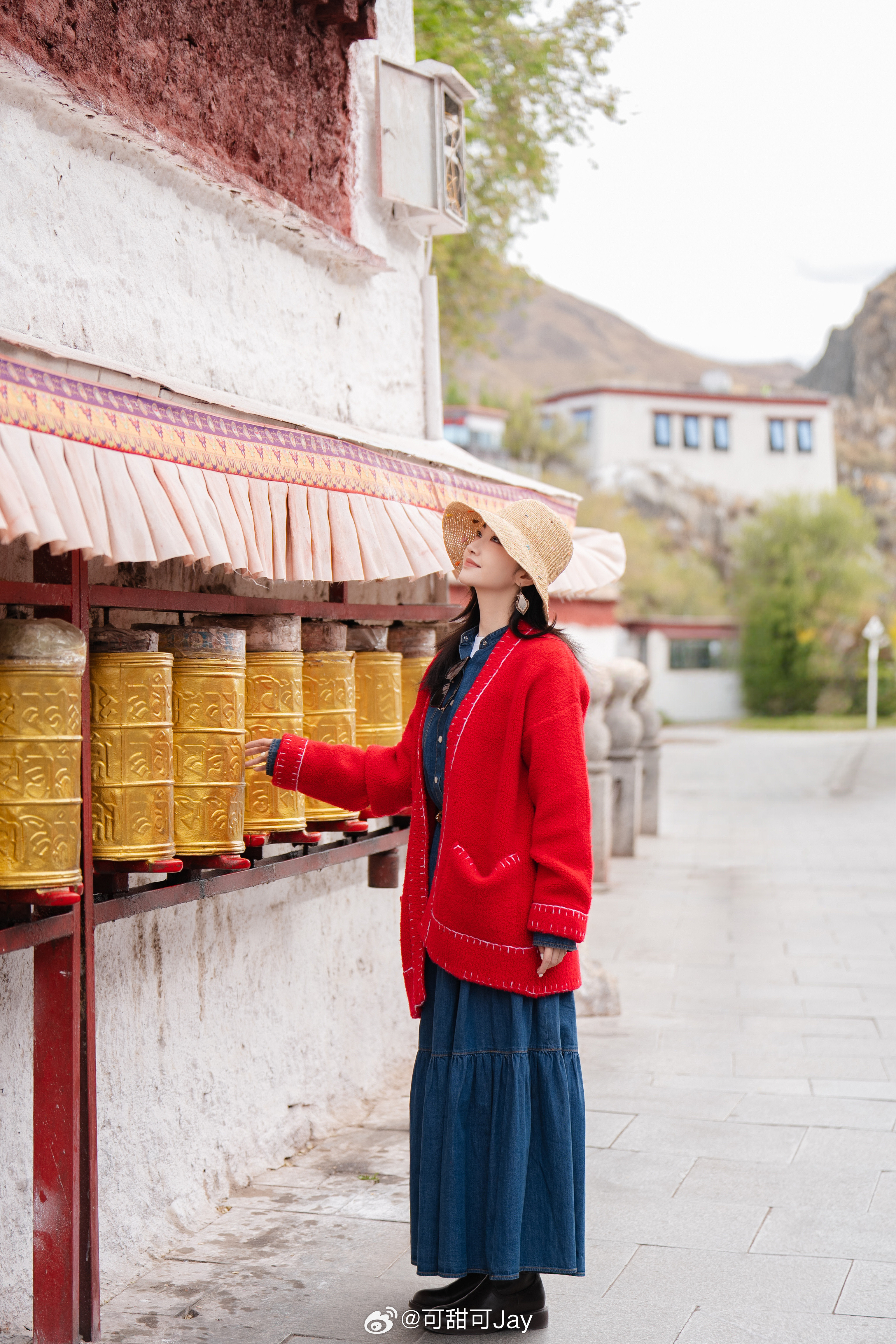 景甜Jt景甜Jt景甜龙骨焚箱看到照片想去打卡的心更加浓烈了一点