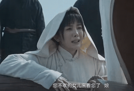 说实话女演员整过容就去演时尚剧、都市剧或者古装剧千万别演年代戏和正剧杨幂就