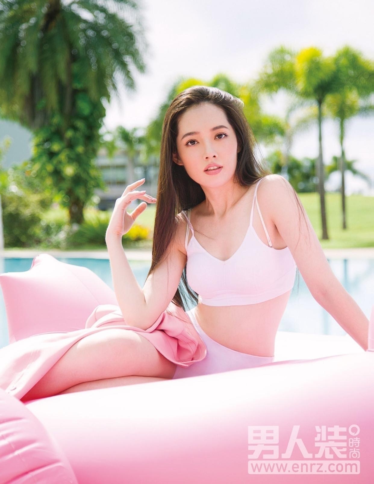 向太说郭碧婷得管三孩其中一个是向佐郭碧婷男人装写真🤩​​​