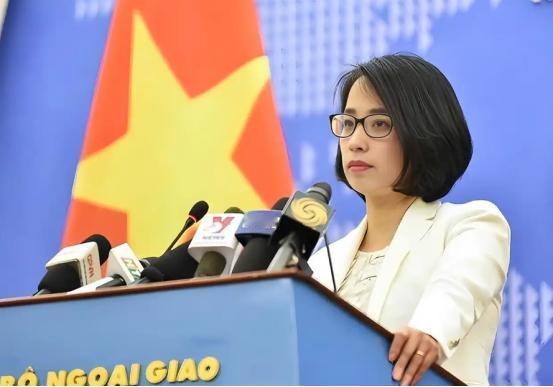 越南别给脸不要脸！非法强占我29个南海岛礁，还狂填11平方公里！中国外交部直接